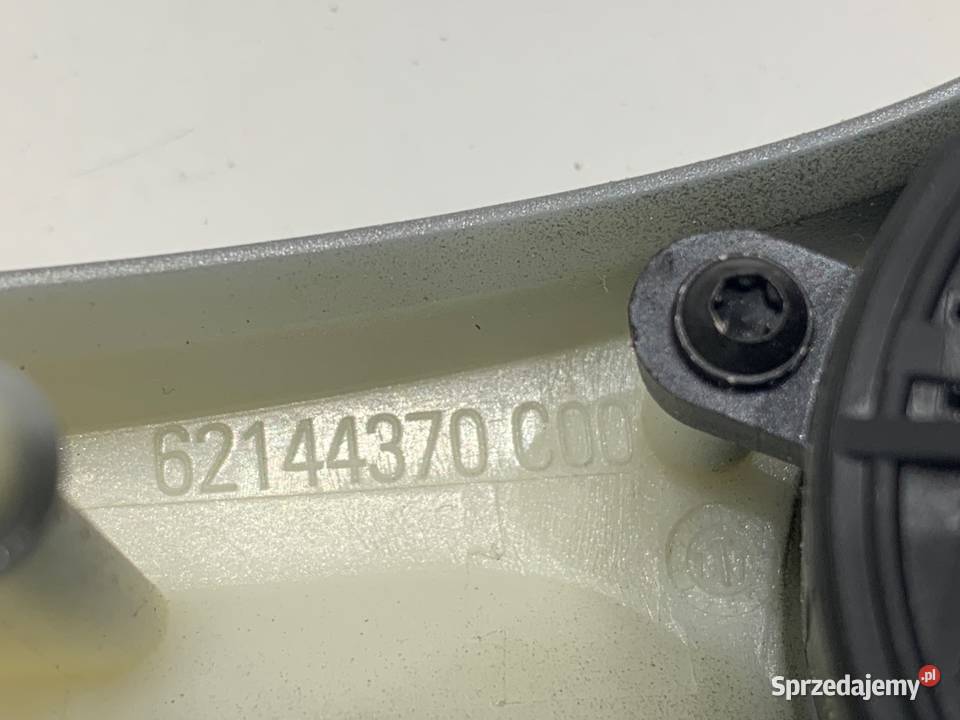 PRZEŁĄCZNIKI KIEROWNICY FORD FIESTA MK7 62144370