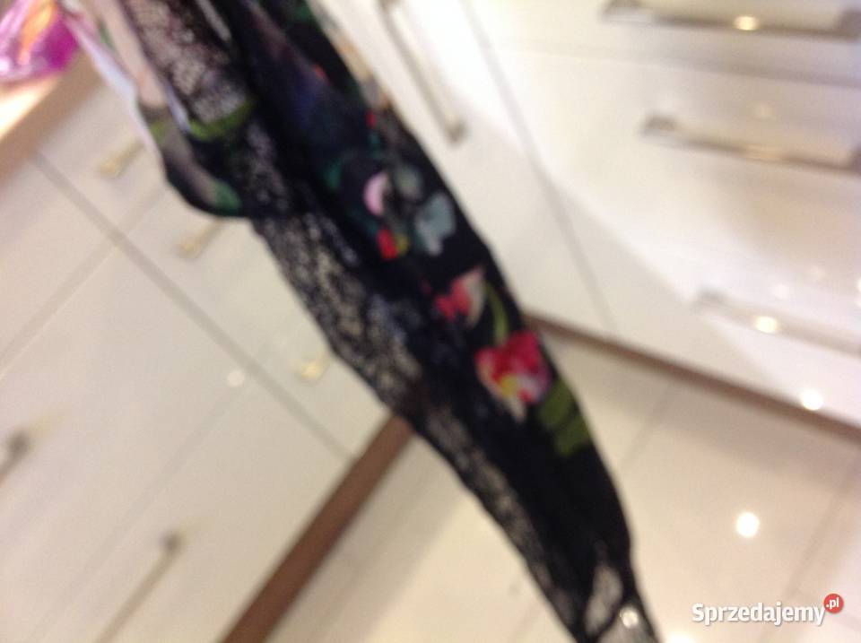 Bluzka Mgiełka damska GUESS S j Nowa Kwiaty krótki Bluzki i koszule Nowa Sól