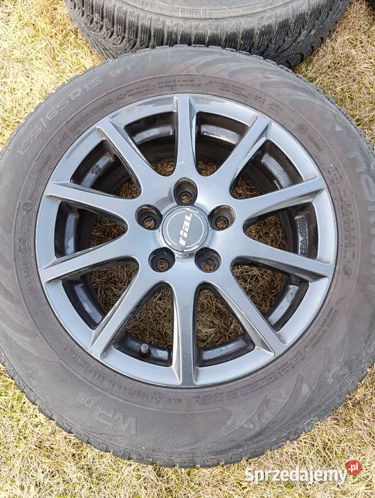 Felgi aluminiowe Rial 15 z oponami Nokian 19565