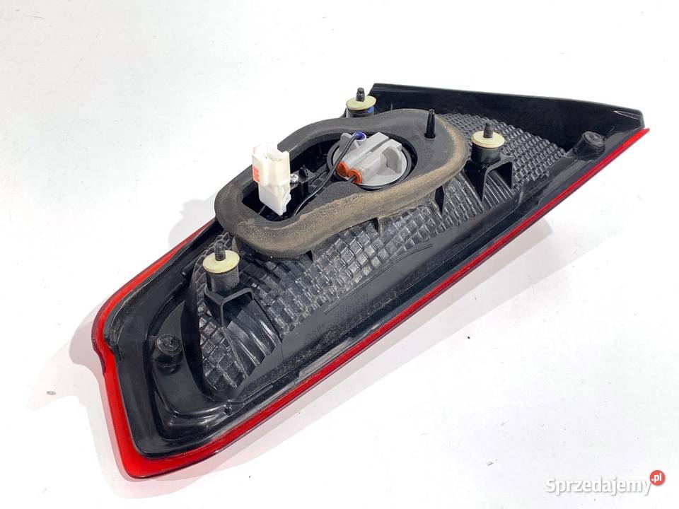 LAMPA TYŁ PRAWA WEWNĘTRZNA HYUNDAI i20 II