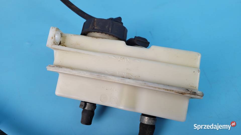 CASE IH PUMA 145 12r ZBIORNIK PŁYNU HAMULCOWEGO Kolno