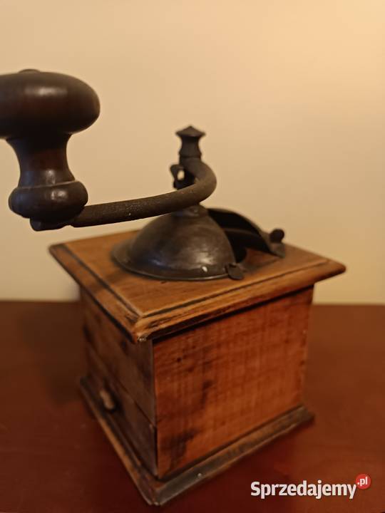 Stary młynek do kawy Peugeot Freres Budzyń