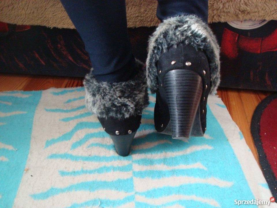 Kozaczki czarne krótkie do kostki CATWALK Ostrołęka sprzedam