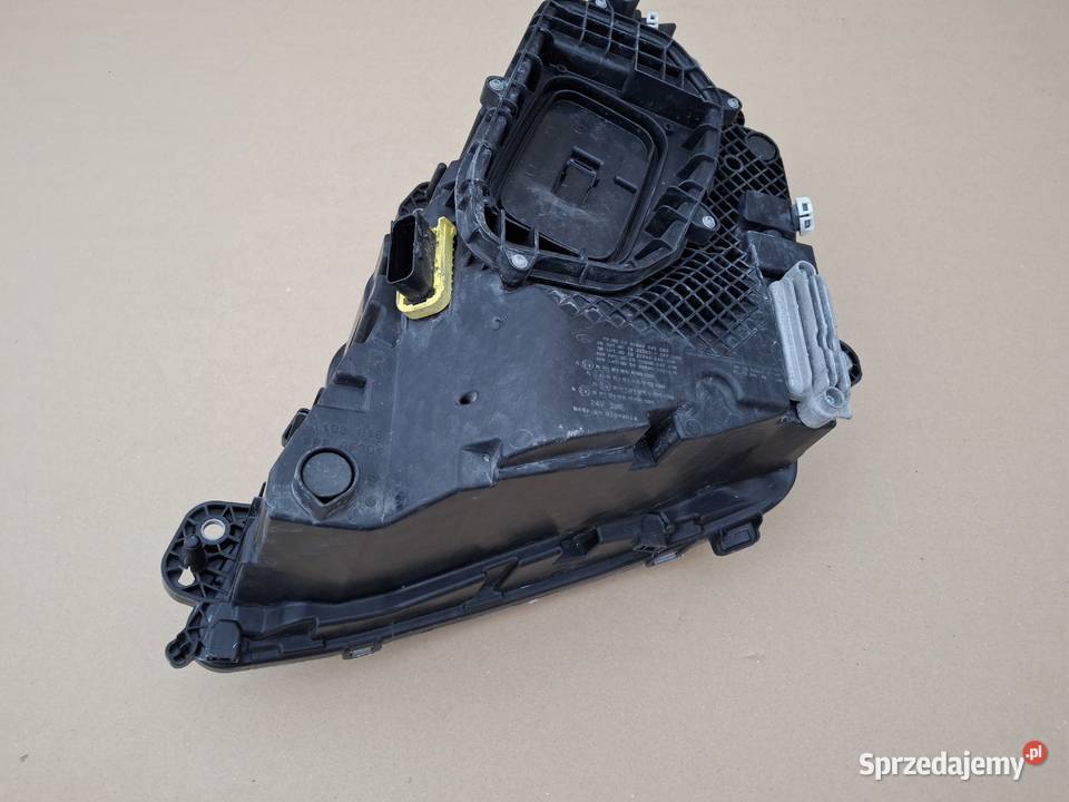 VOLVO FH5 REFLEKTOR PRAWY FULL LED LAMPA PRAWA Bieleń sprzedam