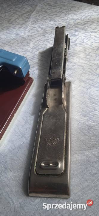 Dziurkacz i zszywacz biurowy z okresu PRL Świdnica