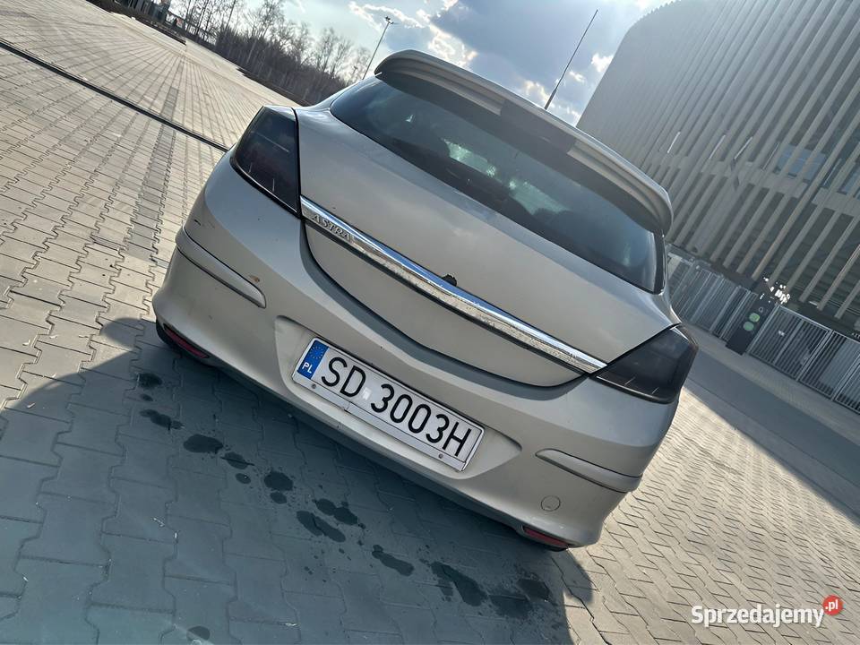 Opel astra GTC 19cdti Bixenon Obniżona Przelot Sosnowiec
