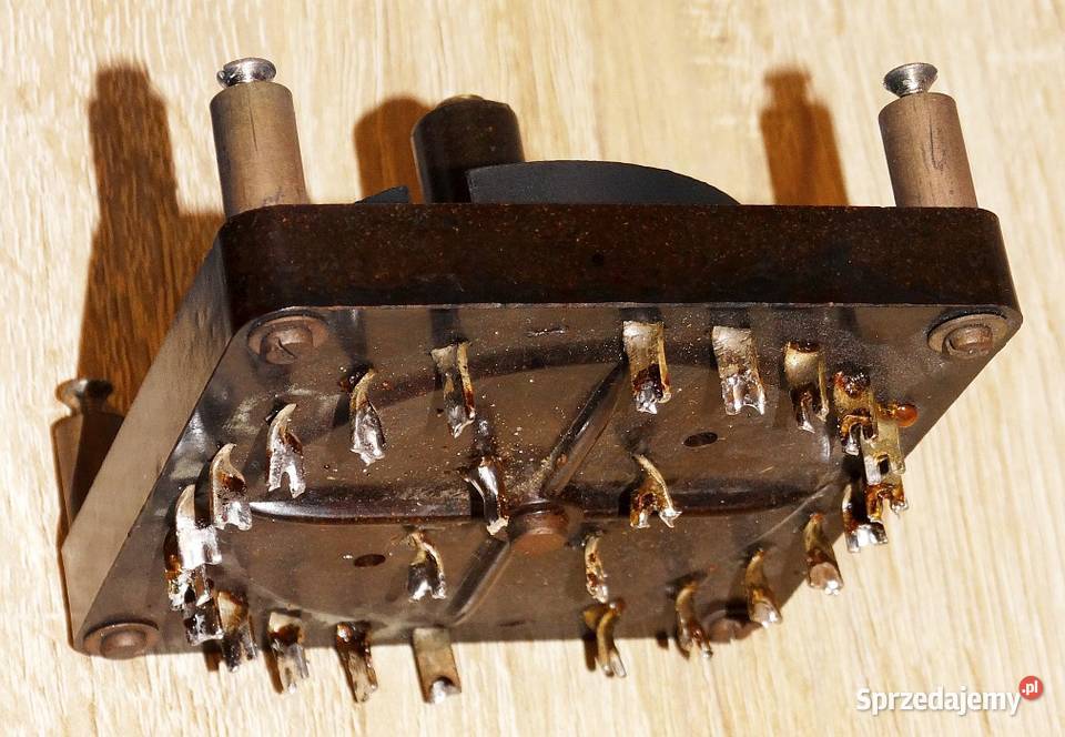 Przełącznik obrotowy 11 pozycyjny 2 sekcyjny 20 Gliwice