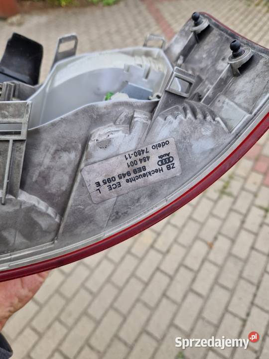 Audi A4 B7 avant kombi lampa lewy tył tył lewy