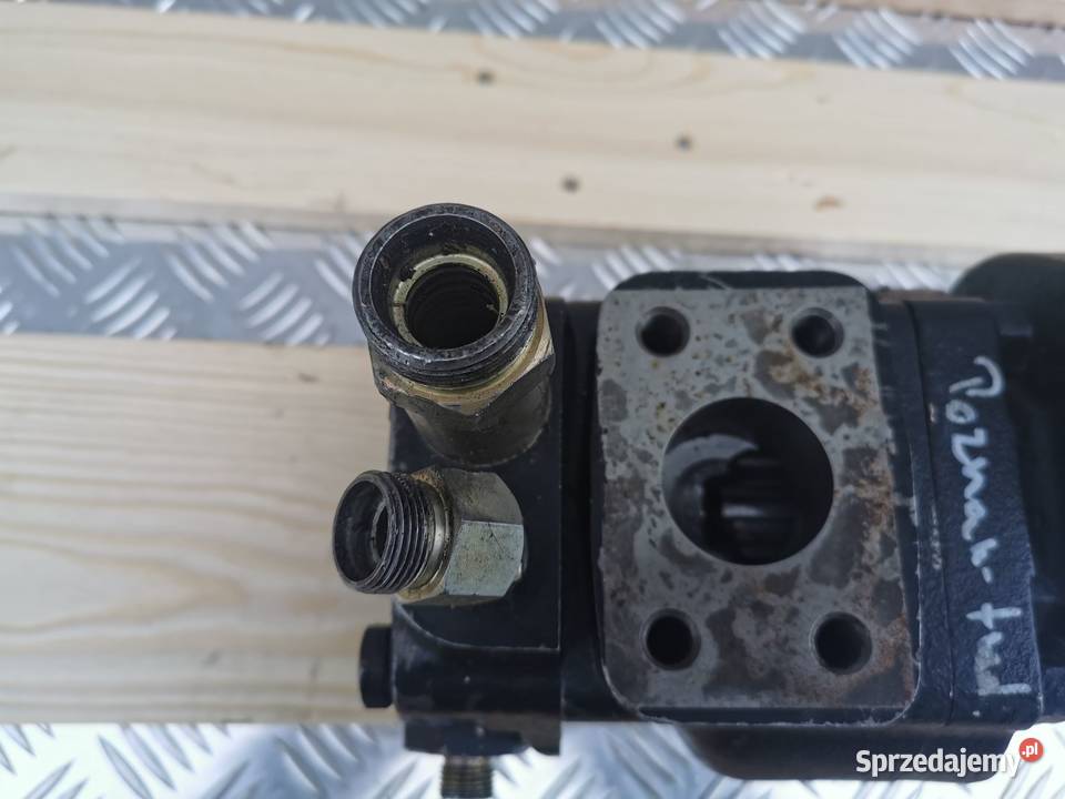 Dzielnik strumienia Manitou MLT 526 Parker Wilkowo