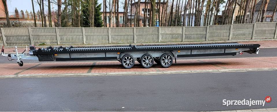 Laweta na 2 auta 85 m x 21 m pełny VAT Tomaszów Mazowiecki