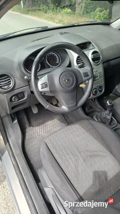 Opel Corsa D 14 Benzyna 84 manualna Rozalin
