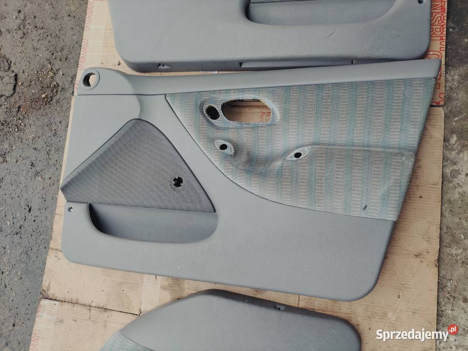 FORD MONDEO MK1 boczki drzwi osobowe lubelskie Kamień-Kolonia sprzedam