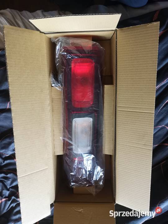LAMPA TYLNA LEWA 265556737R TRAFIC VIVARO Rabka-Zdrój