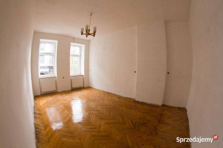 CENTRUM Legnicy CICHE mieszkanie z GARAŻEM parter Legnica