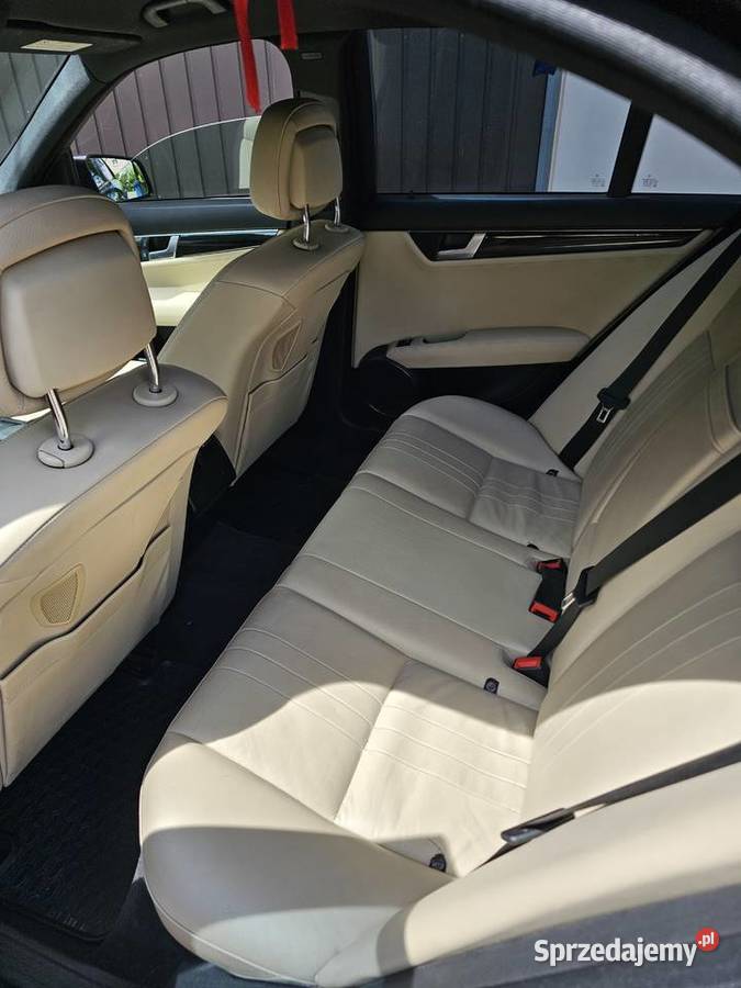 Mercedes Benz C klasa w204 lift RZADKI ŚRODEK wielofunkcyjna kierownica Motoryzacja Chełmiec