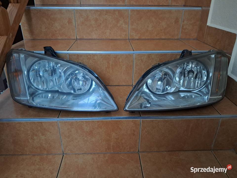 Lampy Ford Focus C komplet Hella małopolskie Raba Wyżna