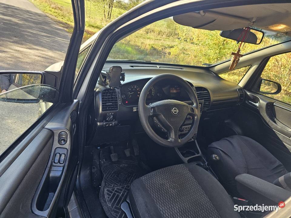 Opel Zafira 16 gaz lpg 7 osobowa Rok produkcji 2005