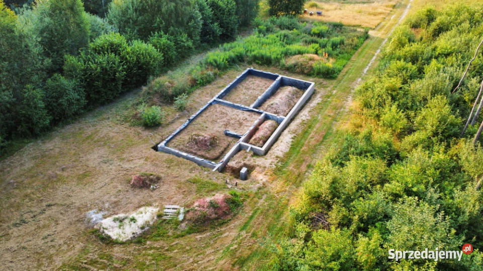 Piękna działka 1249m2 z rozpoczętą budową domu Zagnańsk