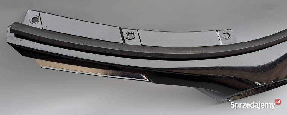 Grill Atrapa Chłodnicy Toyota RAV4 IV XA40 Lift sprzedam