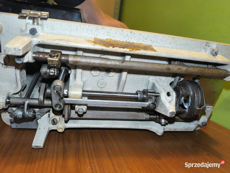Maszyna do szycia łucznik TUR2 466 PRL Cieszyn