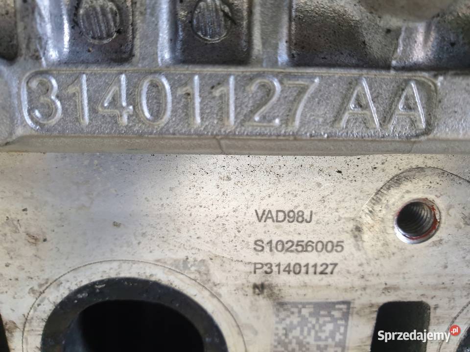 Volvo V40 II 15 T2 GŁOWICA CYLINDRÓW 31401127AA Głowice cylindrów
