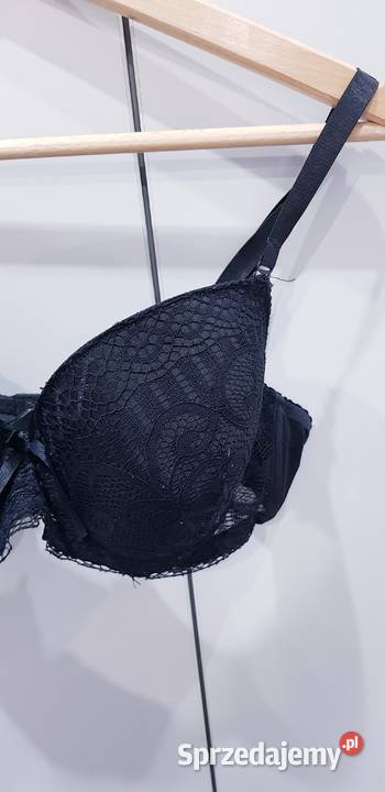 Biustonosz z delikatnym wypełnieniem Dąbrowa Górnicza