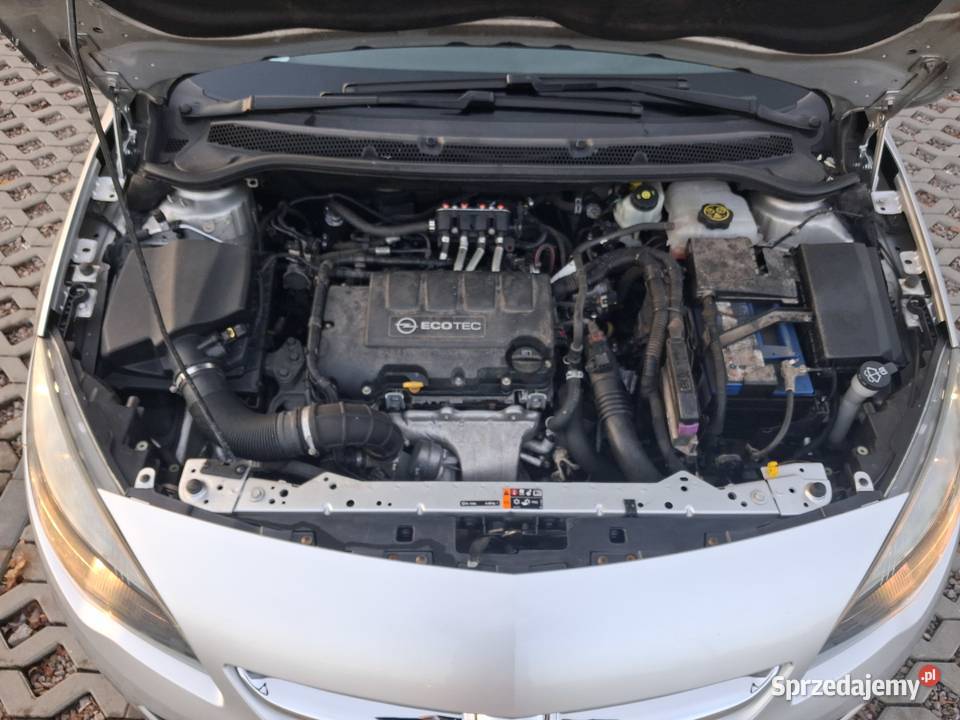 Opel Astra J 14 LPG Kombi 2014r sprzedam