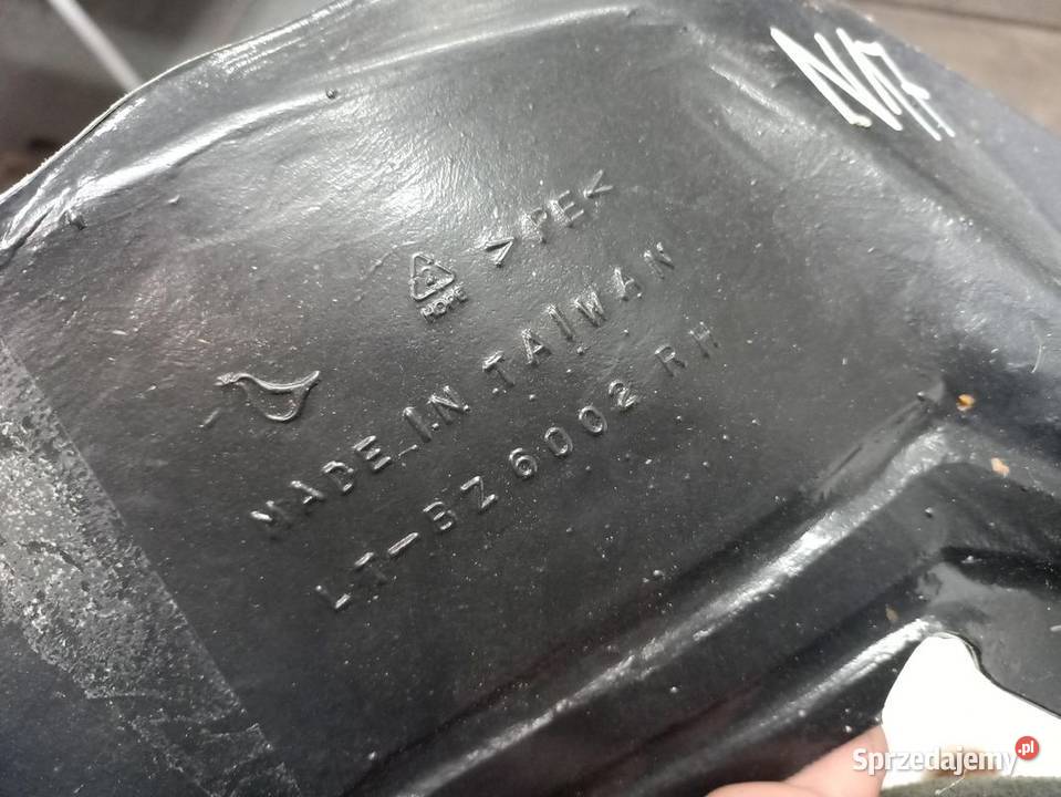 MERCEDES W124 KLASA E 121984061996 NADKOLE PRAWY Pozostałe Skarżysko-Kamienna