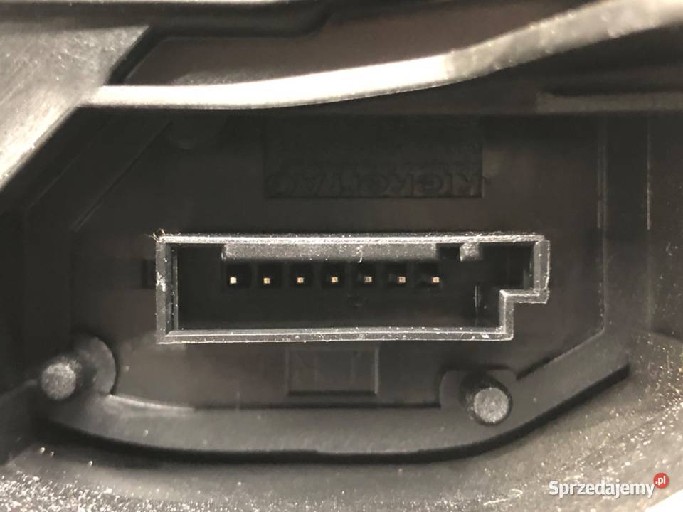 ZAMEK PRZÓD PRAWY BMW E65 SedanLimuzyna 7036170