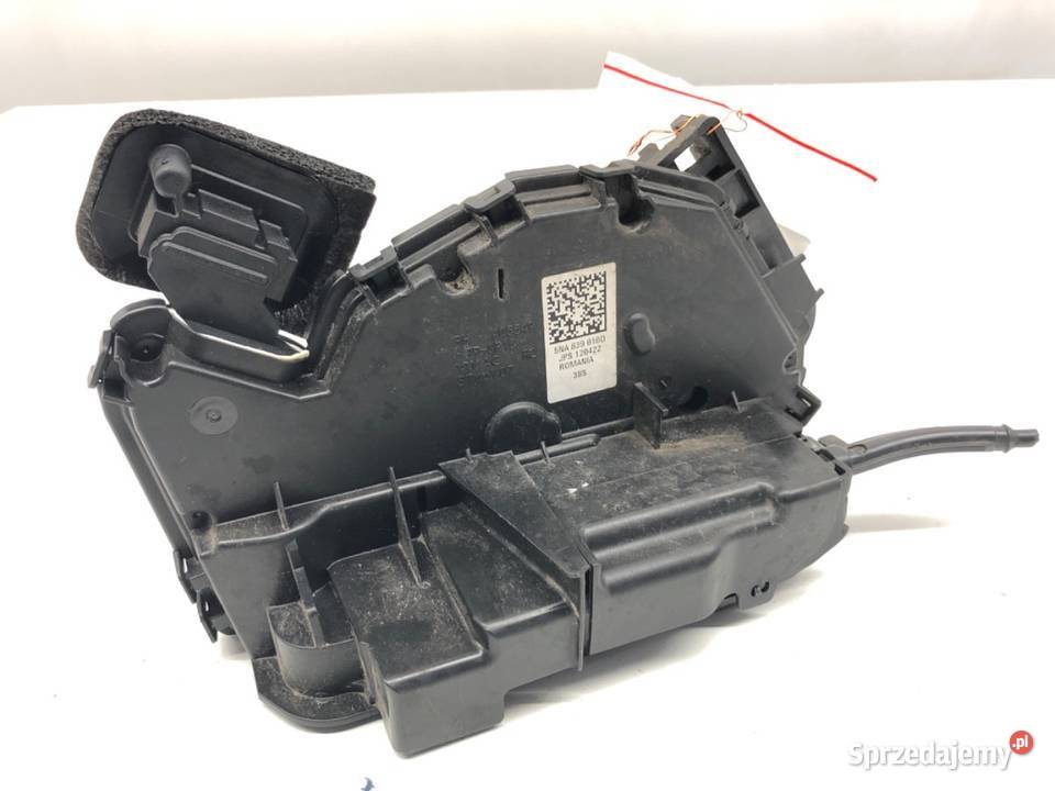 ZAMEK DRZWI PRAWY TYŁ VW PASSAT B8 Kombi