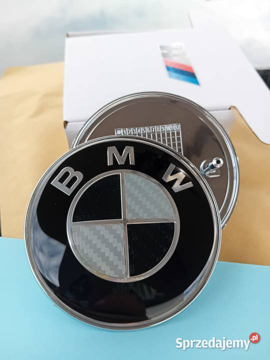 Znaczek Emblamat Logo Carbon Czarny 82mm Poznań