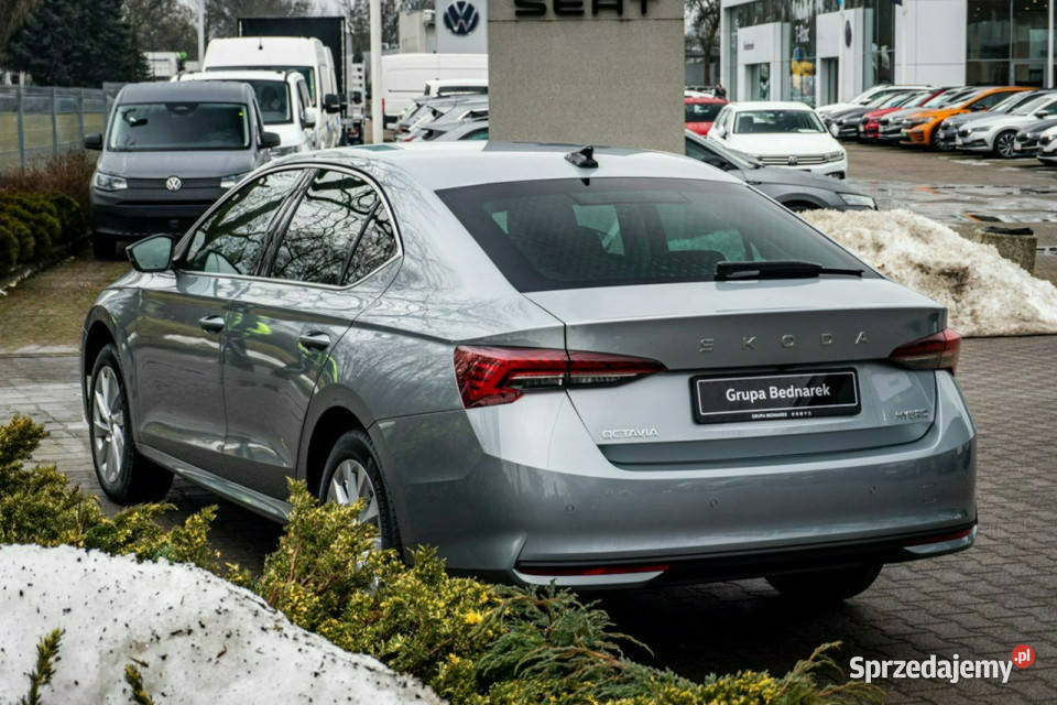 koda Octavia Drive Selection 15 TSI mHEV 150 DSG elektryczne lusterka Łódź