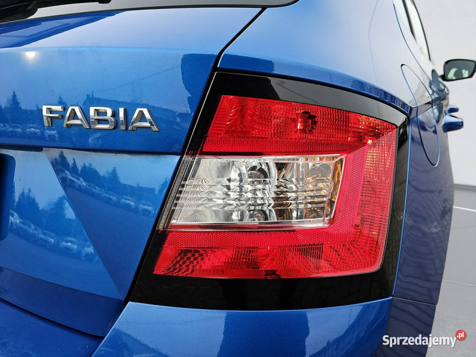 koda Fabia 10 TSI Ambition Hatchback 1LL62 III niebieski Janki