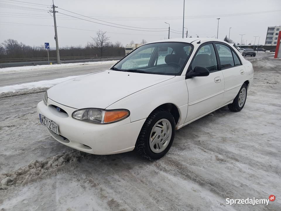Ford Escort LX USA 20 SPI Automat