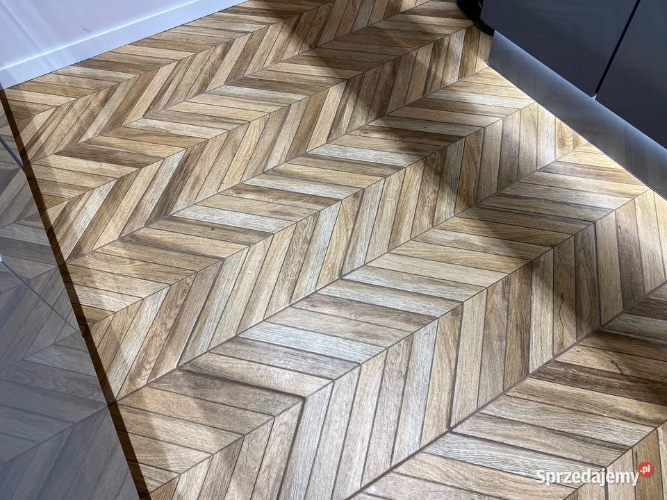 Płytki JODŁA FRANCUSKA drewno CHEVRON 64x9 ZŁOTY Łask