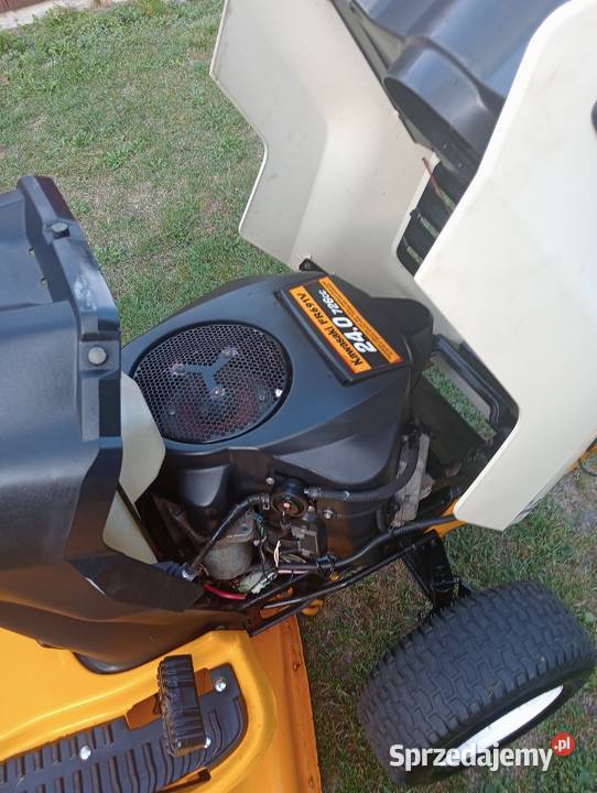 Sprzedam traktorek kosiarkę cub cadet Skorków