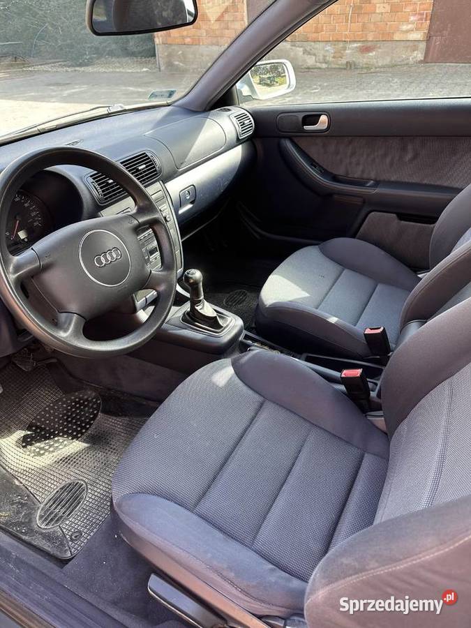 Audi A3 16 MPI niski przebieg Warka