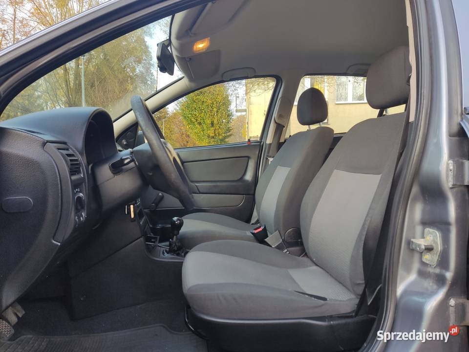 zadbana Ekonomiczna Polski Salon z opłatami