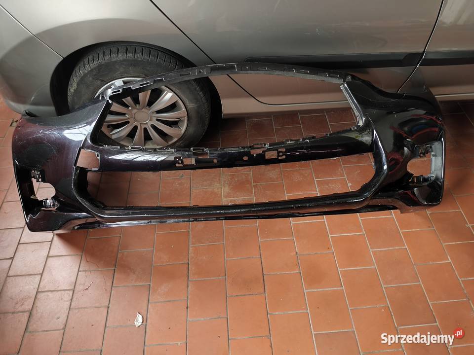 Skorupa zderzaka Infiniti q30 Zderzaki małopolskie Bochnia