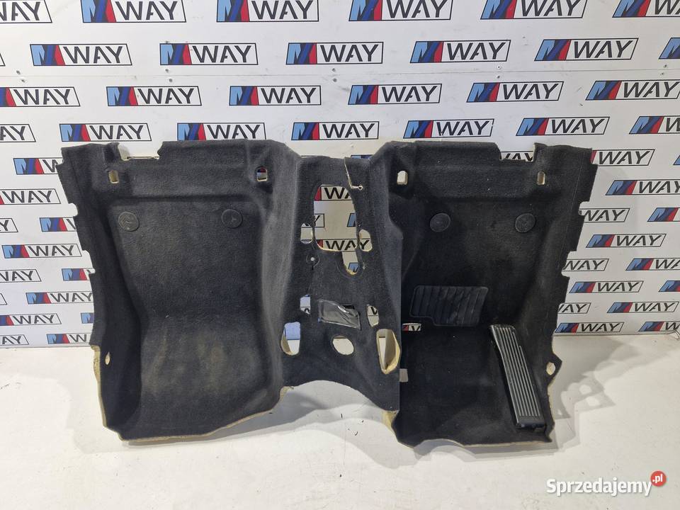 2990487 BMW X1 E84 WYKŁADZINA DYWAN PRZÓD dolnośląskie