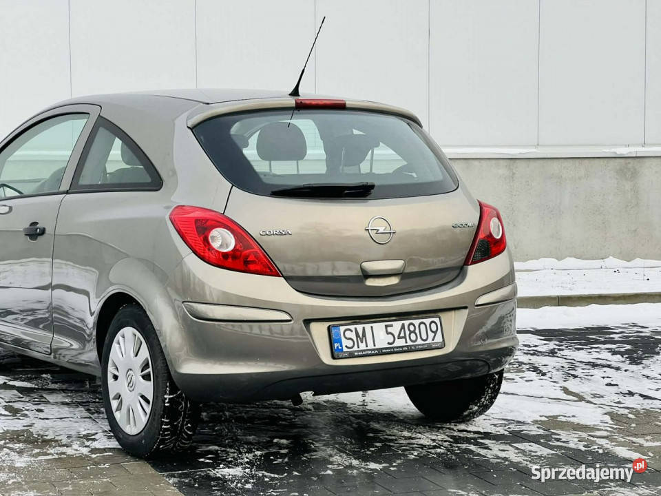 Opel Corsa Opel Corsa D 12 Benzyna 70 2010 86 Corsa Mikołów