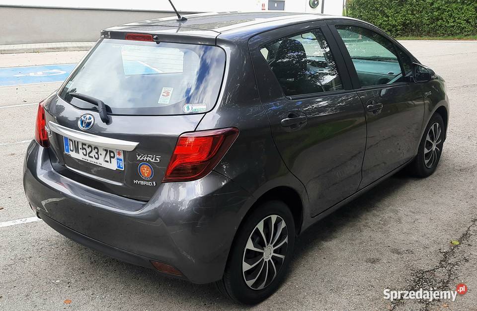 Toyota Yaris Hybrid 100 Dynamic EU6 36tkm światła do jazdy dziennej Jaśkowice