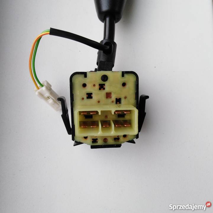 PRZEŁĄCZNIK WYCIERACZEK Lanos Sedan wyposażenie elektryczne