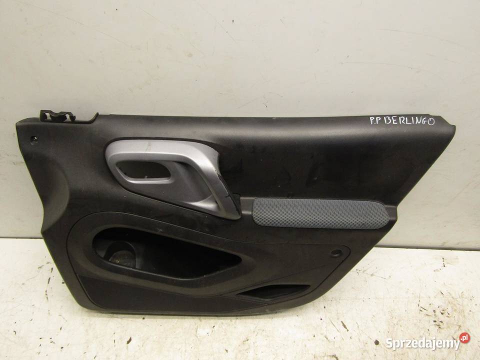 BOCZEK TAPICERKA DRZWI PRAWY PRZÓD PRZEDNIA