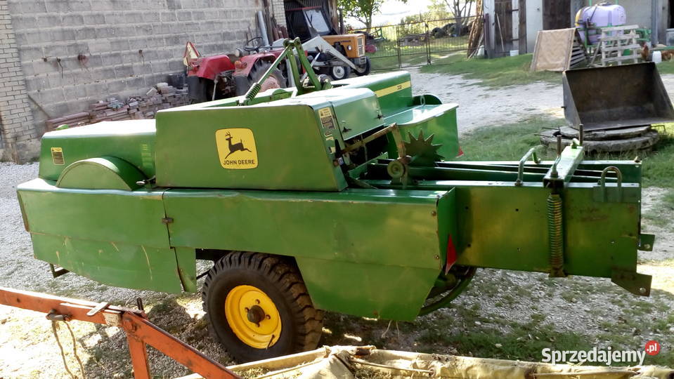 Prasa kostkująca John Deere 332 Stary Solec