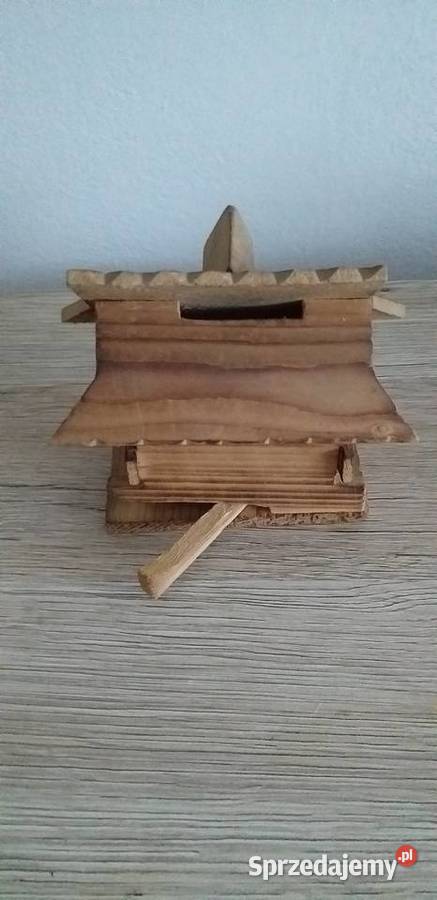 Domek drewniany skarbonka prl Przedbórz