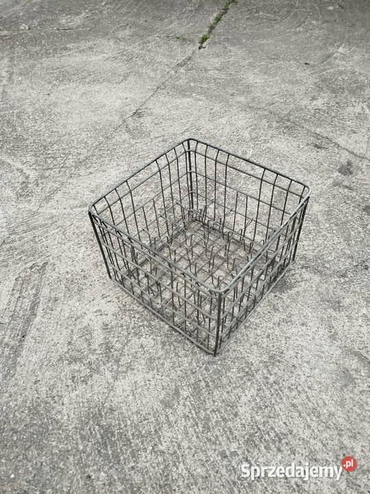 Skrzynia z drutu na butelki z PRL opolskie Opole