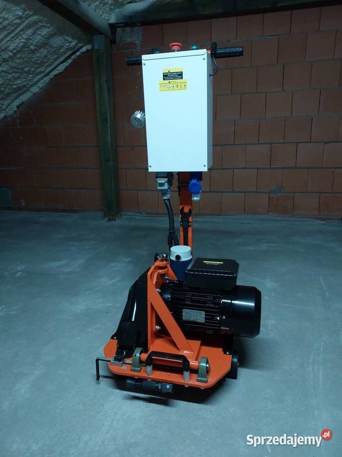 Maszyna do frezowania rowkow pod ogrzewanie Domaszowice