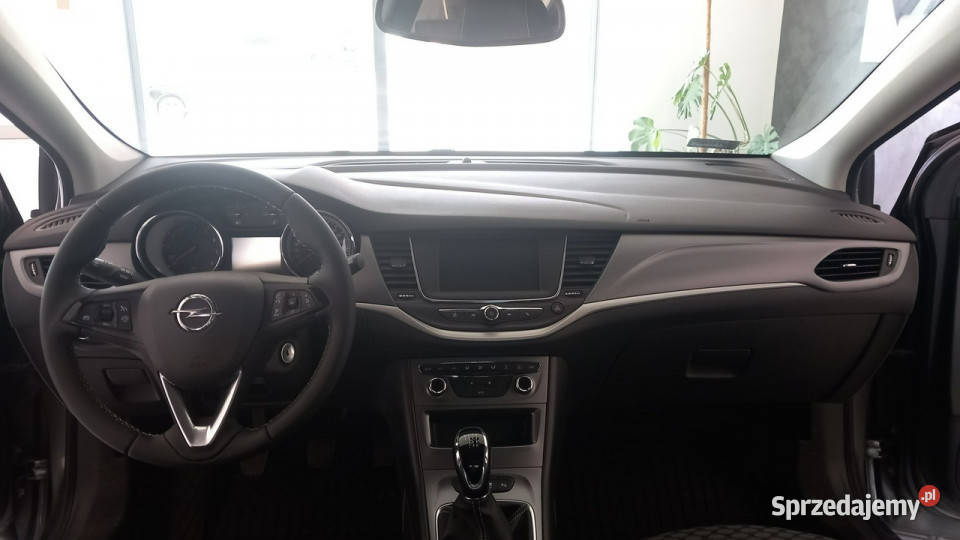 Opel Astra Enjoy 14 125 salon Polska Łódź