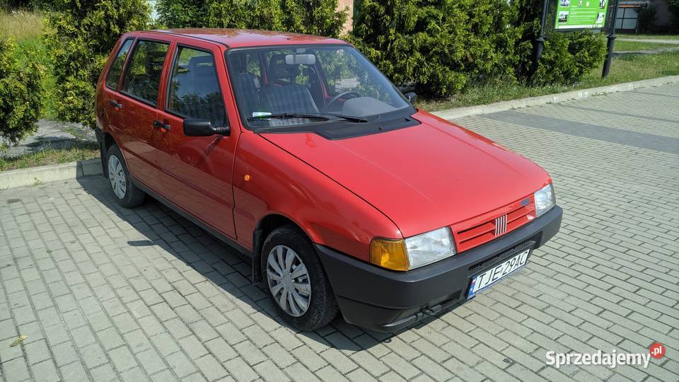 Fiat Uno garażowany stan kolekcjonerski  przebieg 18 tysięcy